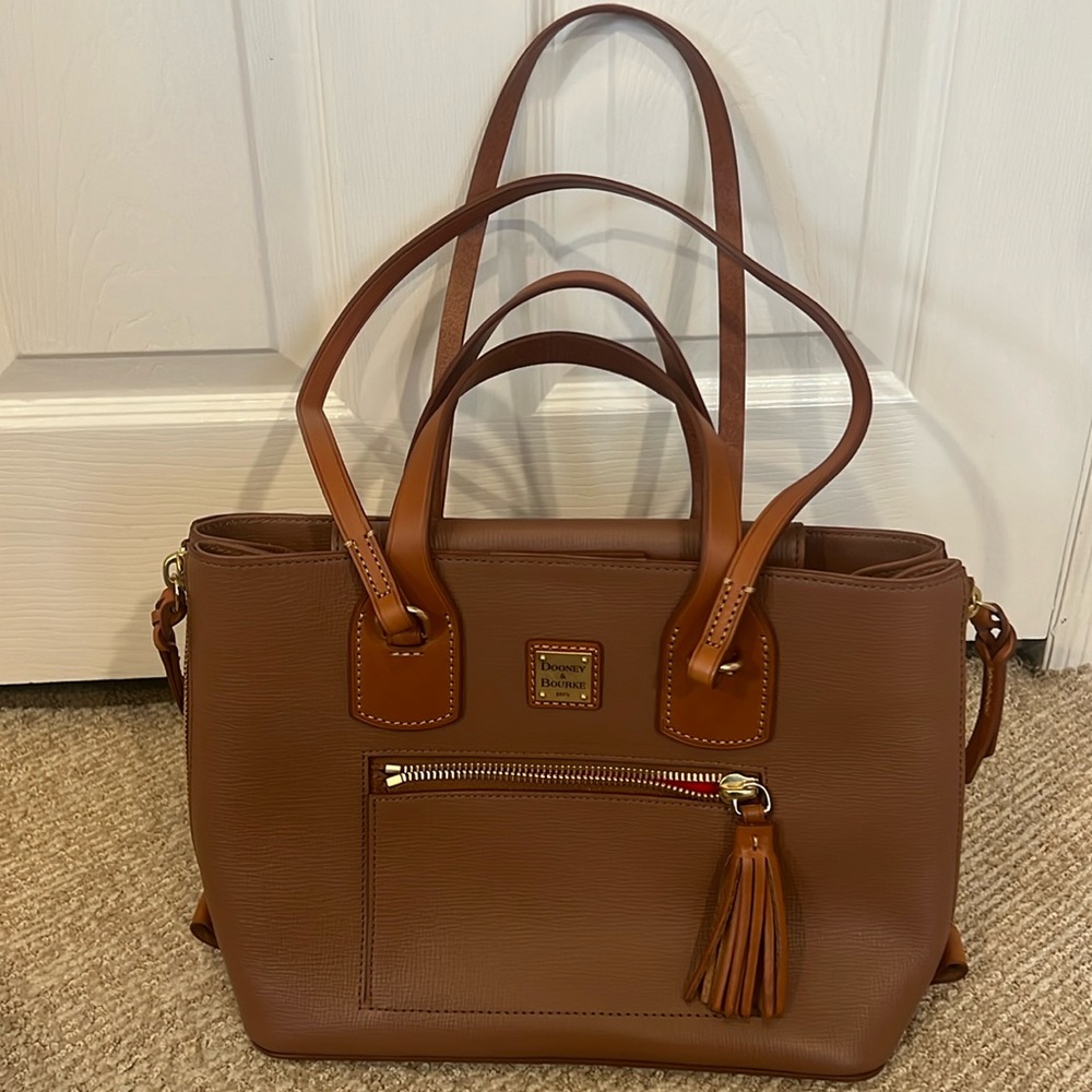 Dooney & Bourne 1975 Brown Leather Purse